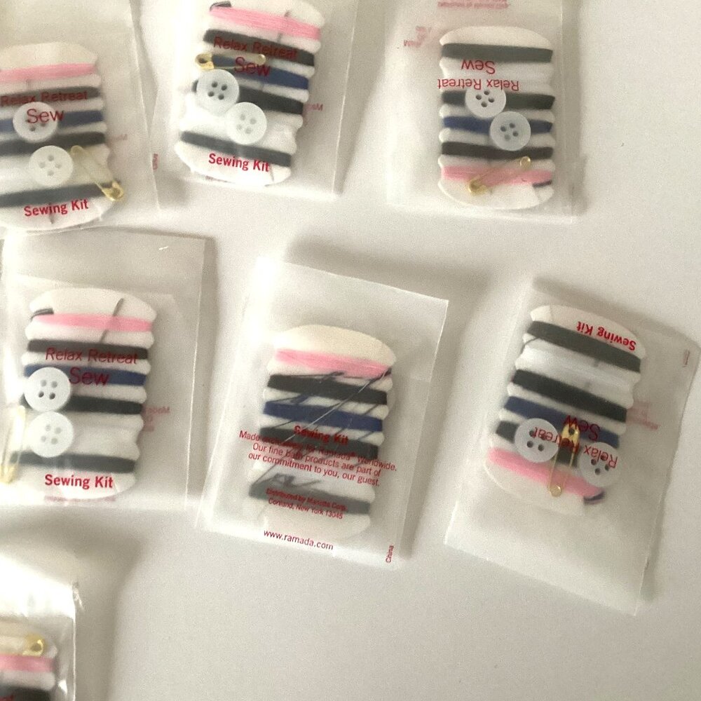 Travel Sewing Colored Thread Repair Emergency Mini Kit with Buttons - Picture 6 of 6